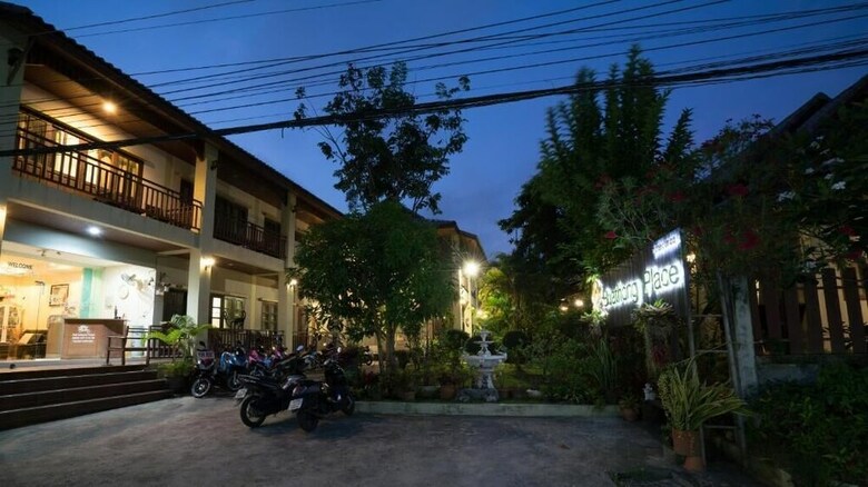 Apartamentos Buathong Place