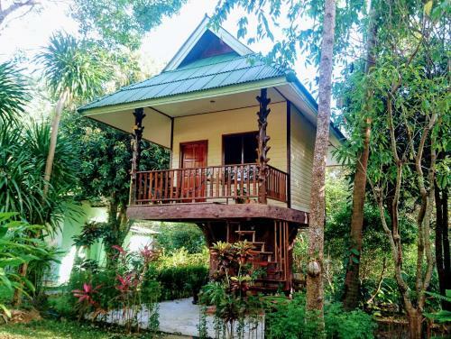 Hostal Macura Resort