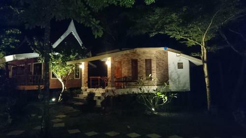 Hostal Macura Resort