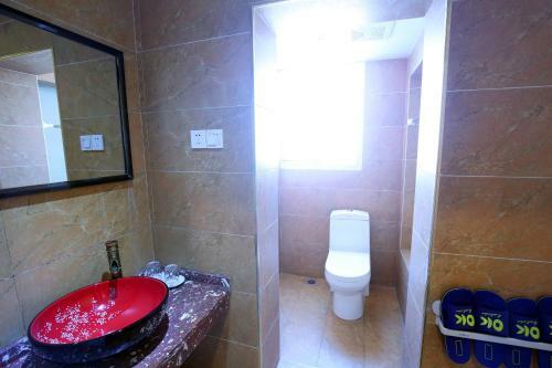 Hostal Fenghuang Ancient City Jiaxing Inn