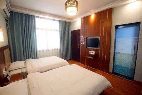 Hostal Fenghuang Ancient City Jiaxing Inn