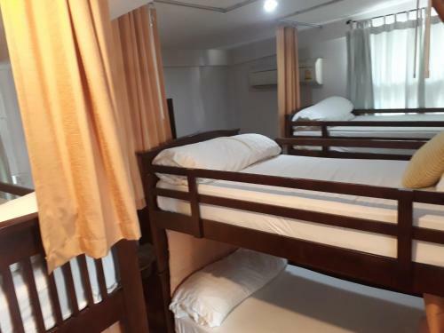 Albergue House23 Hotel
