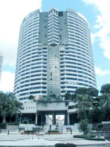 Jomtien Plaza Suite Apartments