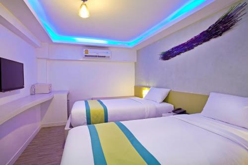 Hotel Holidays Home