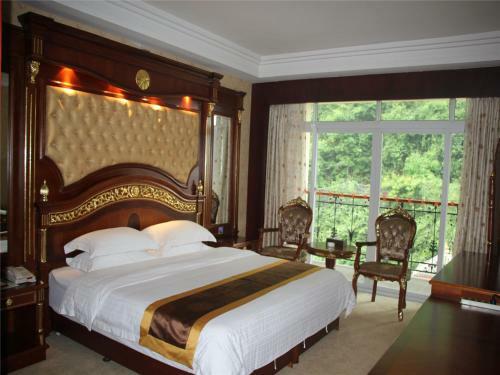 New West Street International Hotel