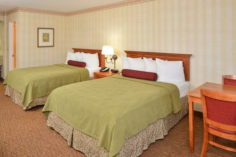 Hotel Best Western Raffles Inn & Suites