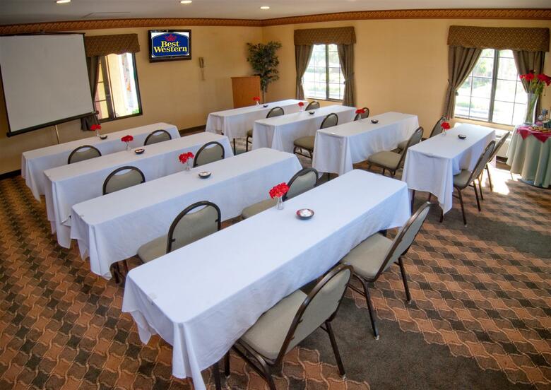 Hotel Best Western Raffles Inn & Suites