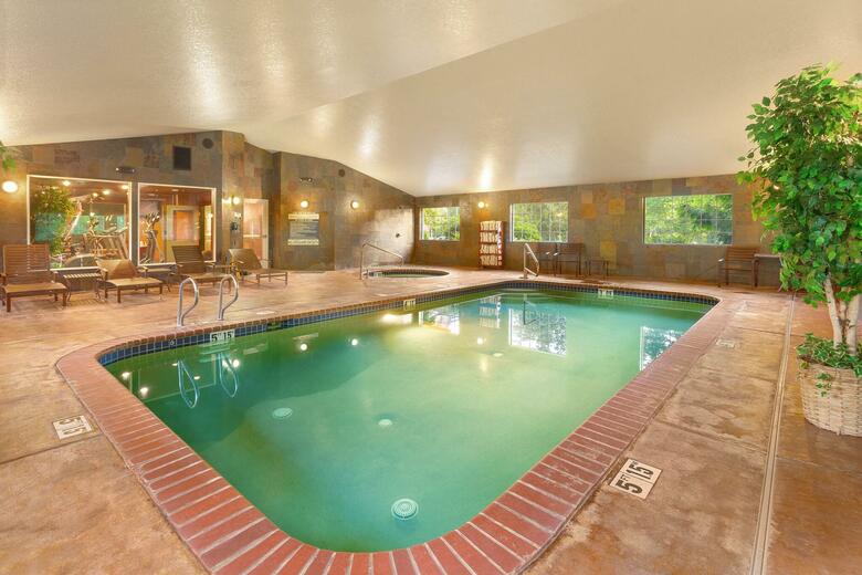Hotel Comfort Inn & Suites