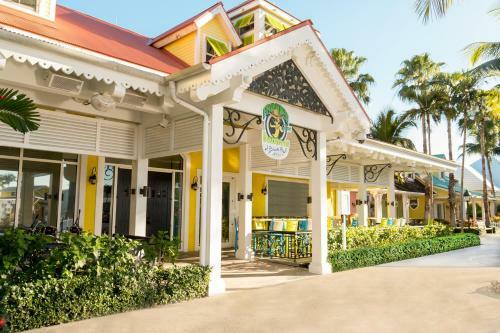 Hotel Coral Towers Atlantis Autograph Collection