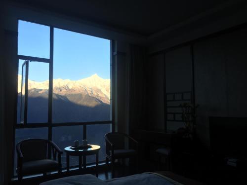 Mingzhu Hotel