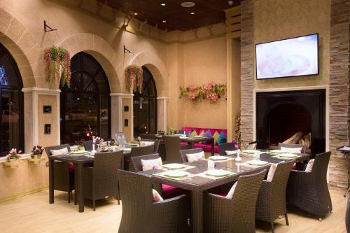 Al Gosaibi Hotel