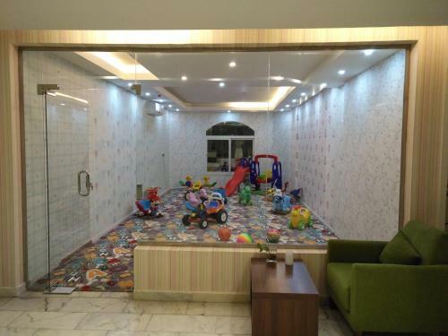 Apartamento Crown Glory Hotel Suites