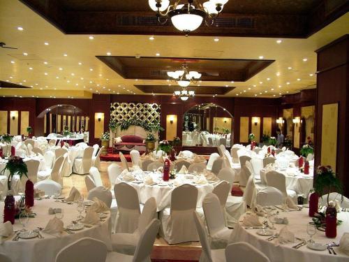 Emirates Concorde Hotel & Apartments