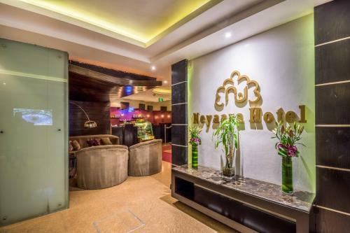 Niara Hotel Apartment Takhasosi