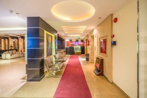 Niara Hotel Apartment Takhasosi