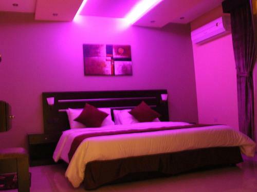 Aparthotel Bzul For Furnished Apartments