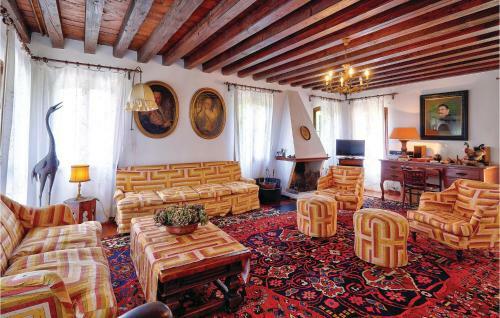 Villa Cicogna