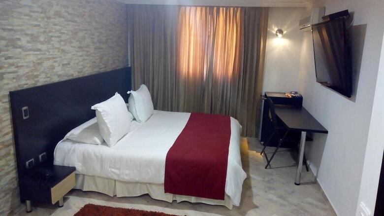 Hotel El Le�n Dorado