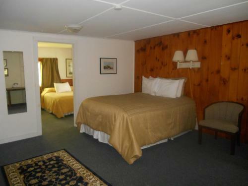 Yardarm Motel