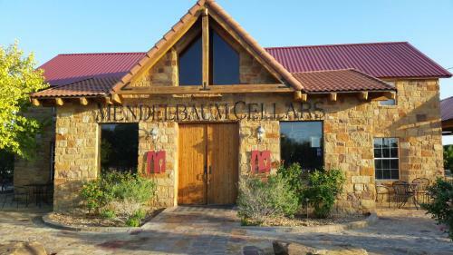 Bed & Breakfast Mendelbaum Winery Loft West