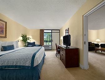 Ramada Jacksonville Hotel And Conference Center