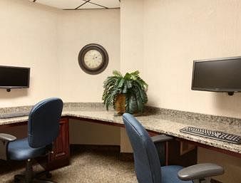Ramada Jacksonville Hotel And Conference Center