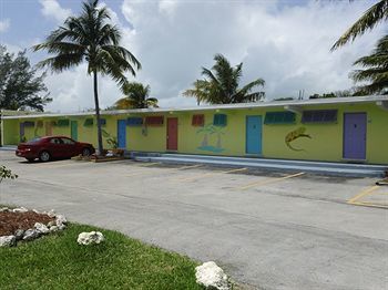 Hotel Coconut Cay Resort & Marina