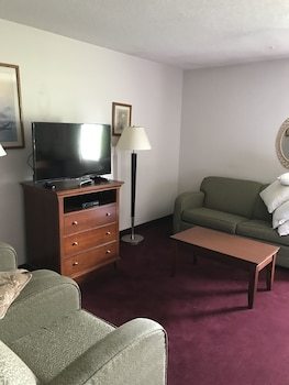 Hotel Laketree Inn And Suites Marion
