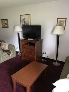 Hotel Laketree Inn And Suites Marion