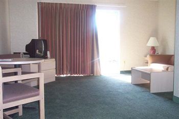 Motel Portland Value Inn & Suites