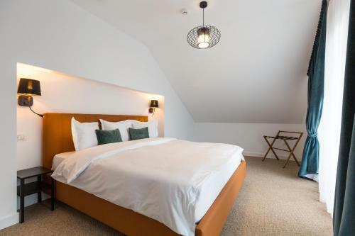 Bed & Breakfast Upperhouse