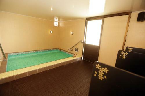Super Hotel Yangon
