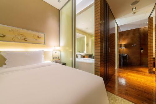 New World Guiyang Hotel