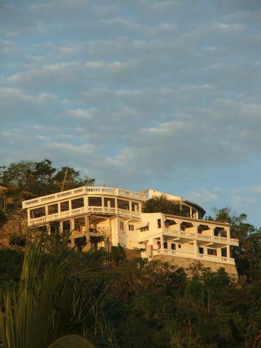 Posada Caribbean Dawn