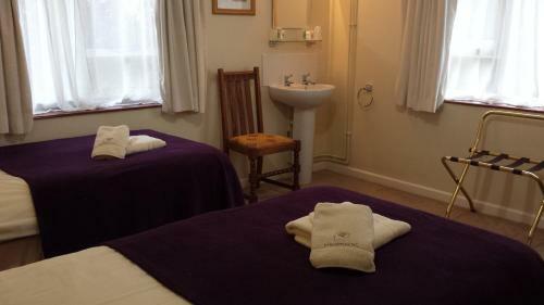 Bed & Breakfast Benslow Music