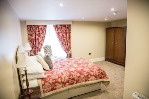The Black Bull Hotel