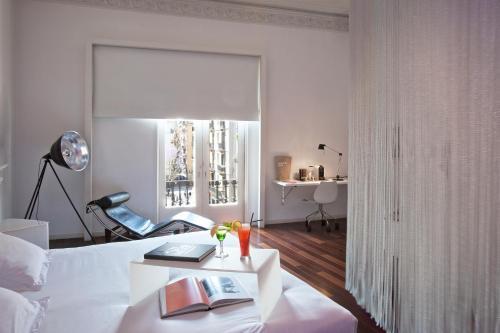 Chic & Basic Born Boutique Hotel