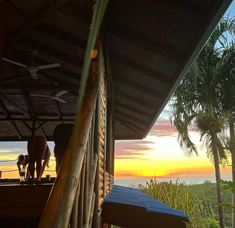 Villa Horizon Hotel & Yoga Center