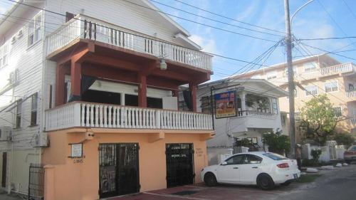 Hostal Julian Guest House