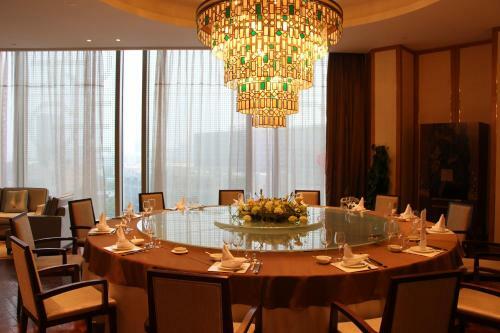Yancheng Jinying Shangmei Hotel