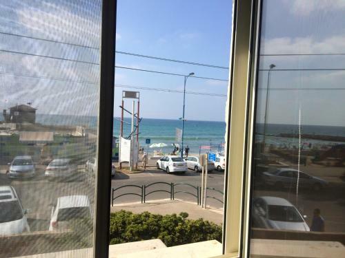 Housea - Sea View Apartment