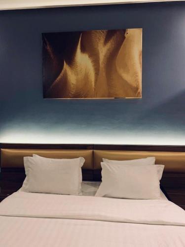 Hotel Platinum The First