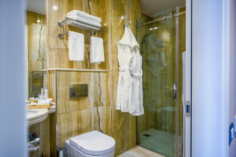 Lot Boutique Hotel