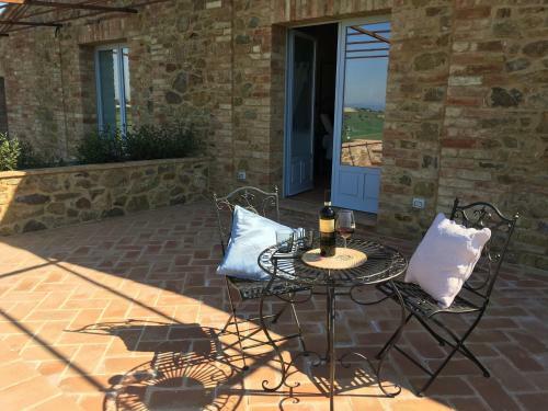 Hotel Cordella In Montalcino Wine Resort