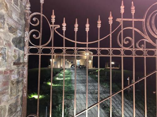 Hotel Cordella In Montalcino Wine Resort