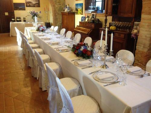 Hotel Cordella In Montalcino Wine Resort