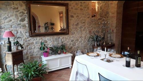 Hotel Cordella In Montalcino Wine Resort
