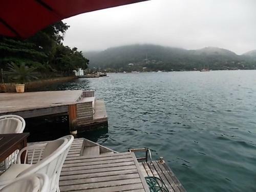 Casa Grande Em Angra