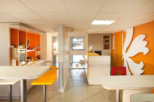 Hotel Premi�re Classe Versailles - St Cyr L'ecole