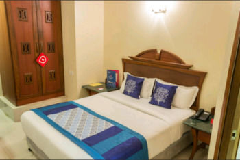 Strand Hotel